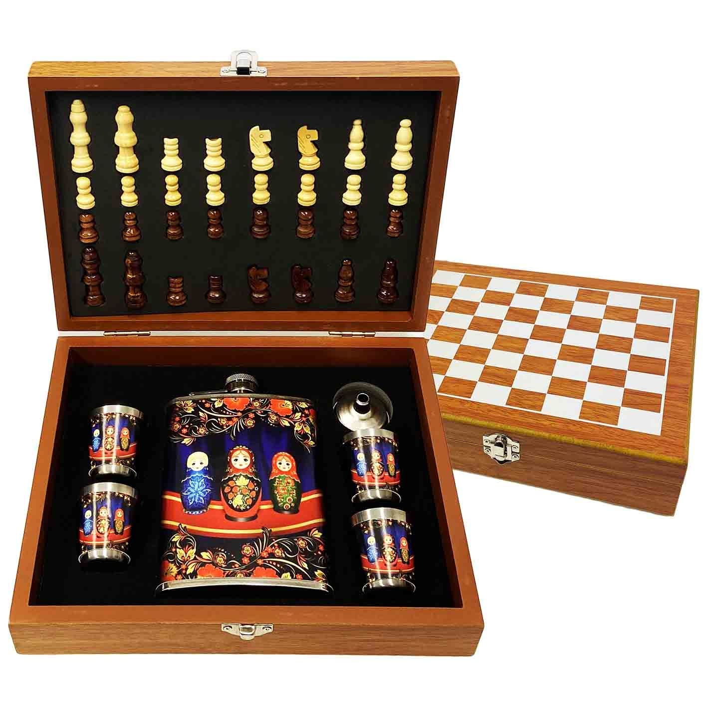 Set in Holzbox: Schach, Flachmann 240 ml + 4 Gläser "Matröschki"