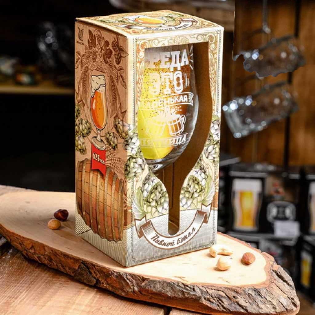 Bierglas "Среда это маленькая пятница", 625 ml